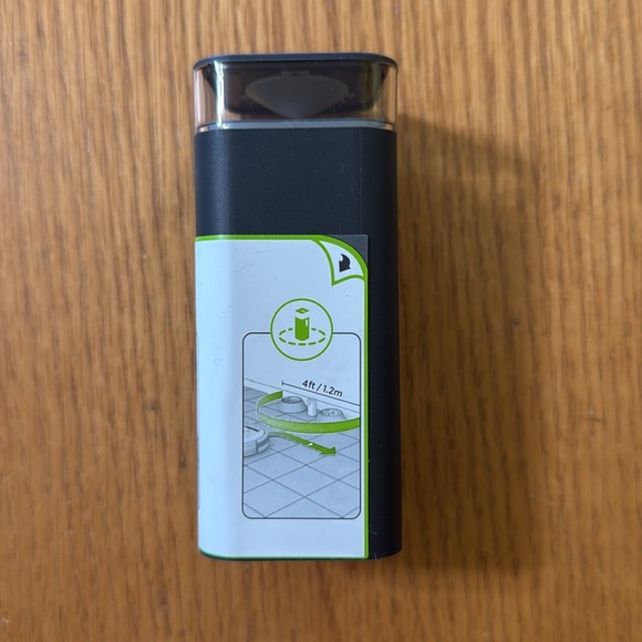 iRobot - Dual-Mode Virtual Wall Barrier - Picture 5 of 9